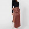 stradivarius-Printed-satin-skirt-with-slit-1-1-768x1270