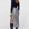 stradivarius-Sequinned-animal-print-midi-skirt-4-768x1270